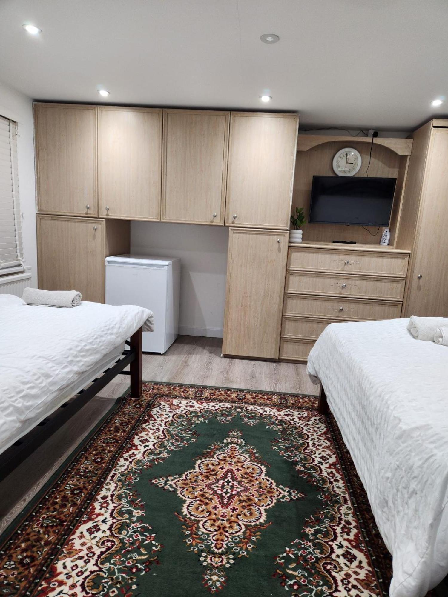 אילפורד The London En-Suite מראה חיצוני תמונה